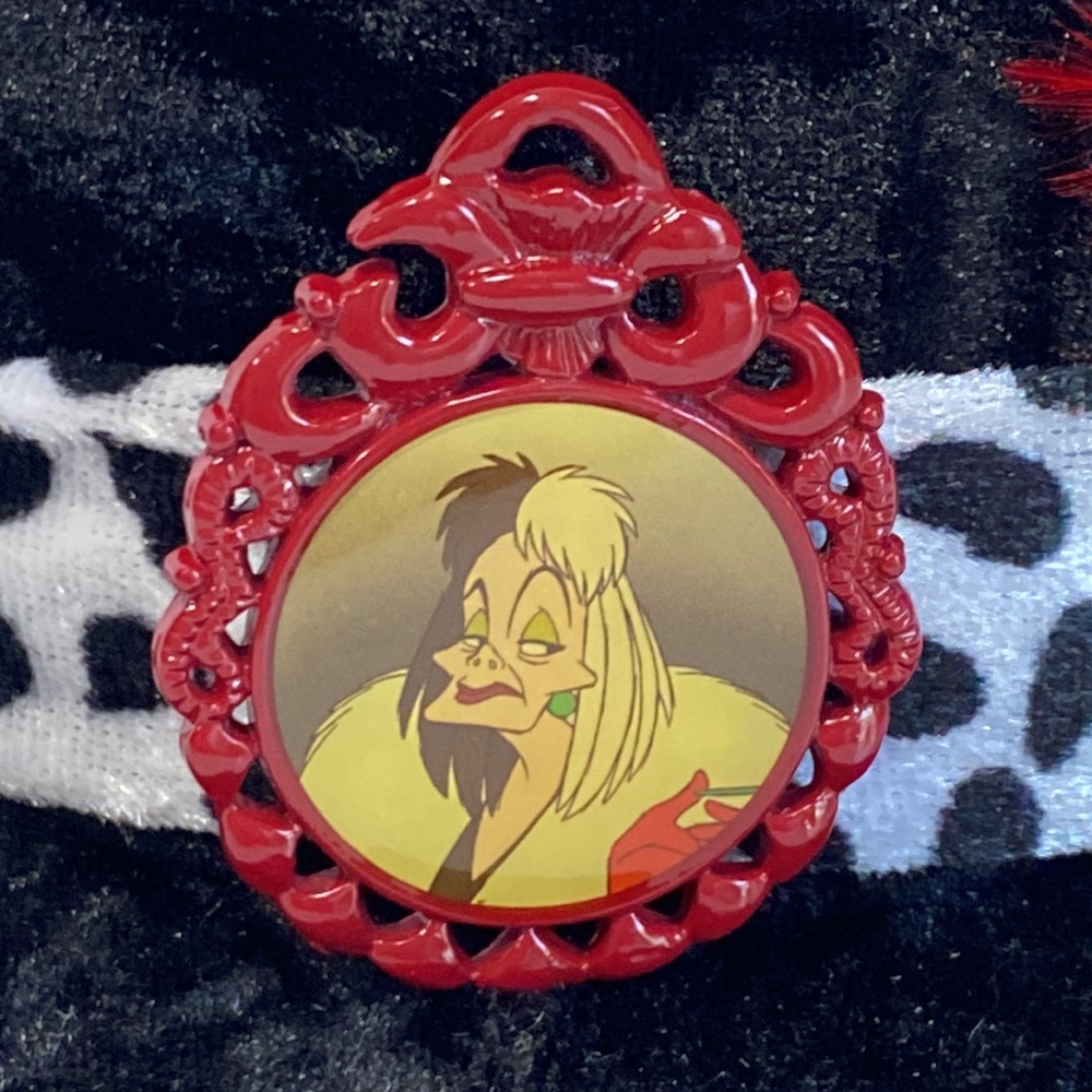 CRUELLA DE VIL MINI TOP HAT DISNEY PARKS - Picture 4 of 16